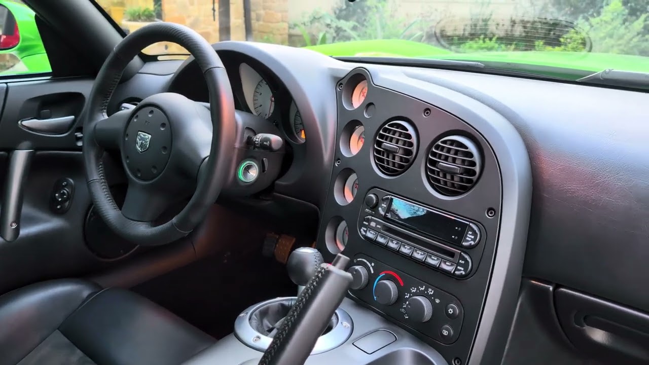 1400 Mile Snakeskin Green Viper Interior Tour