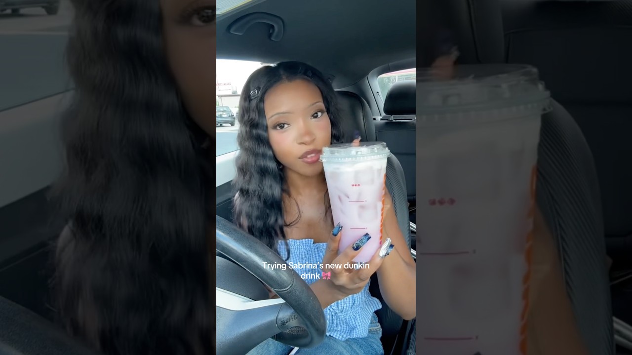 Trying the new Strawberry day dream refresher from dunkin #shorts #dunkindonuts