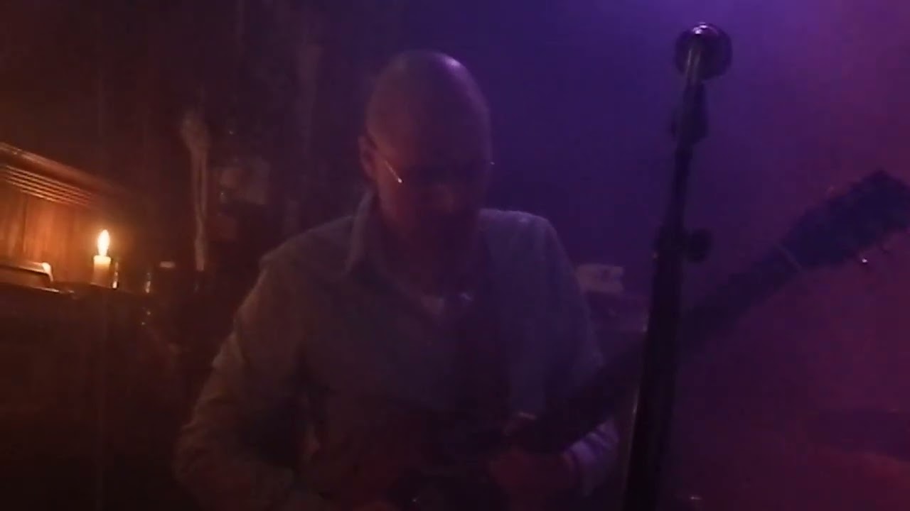 Spooky Eyes - Truth, Lies [Live at Lulie Tavern 31/10/25]