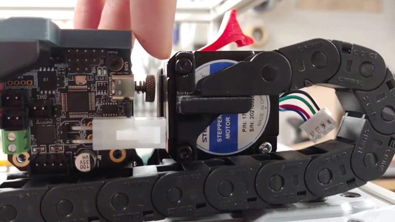 BTT EBB42 Canbus mount and cable chain path improvement.