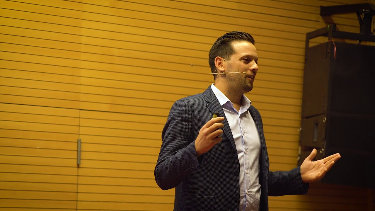Alkalmazott legyek, vagy v&aacute;llalkoz&oacute;? | Zolt&aacute;n Dallos | TEDxBenedekHegy