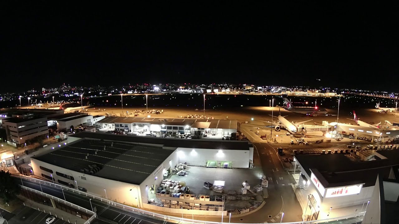 [4K] Dark Night Time Lapse - Aircraft Movement at Sydney Airport (YSSY)