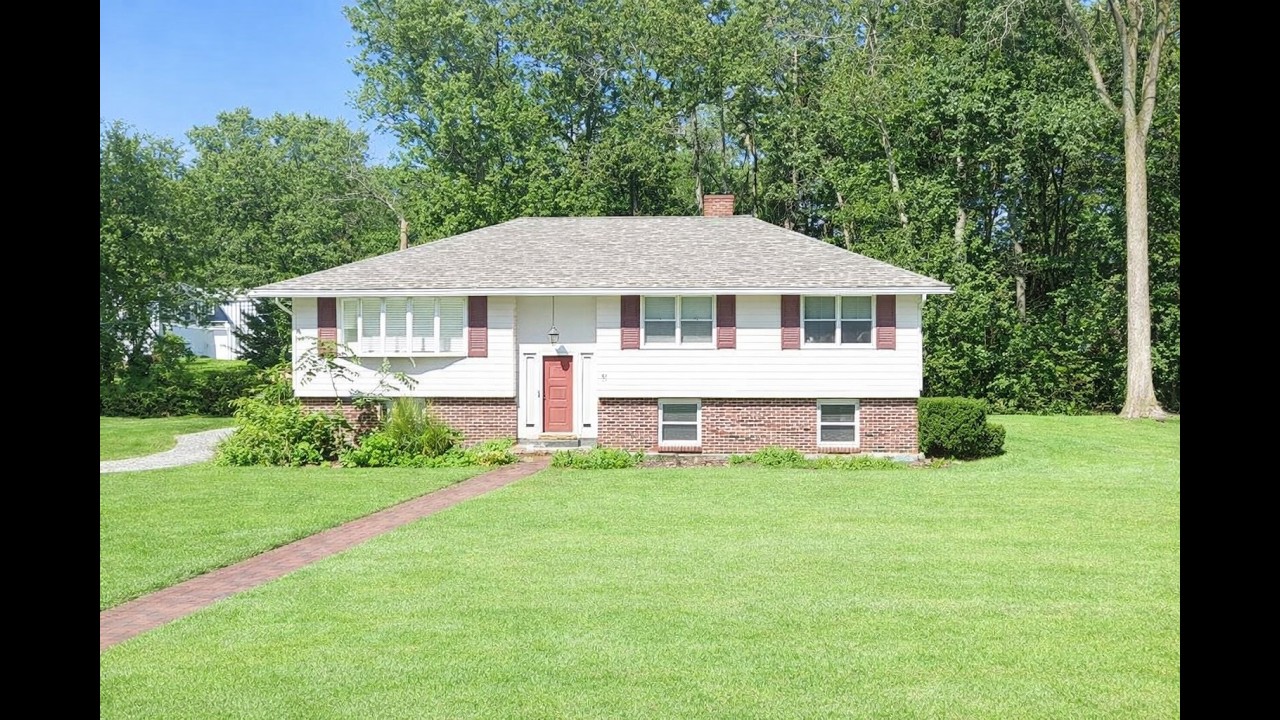 11 Rennie Drive, Andover, MA