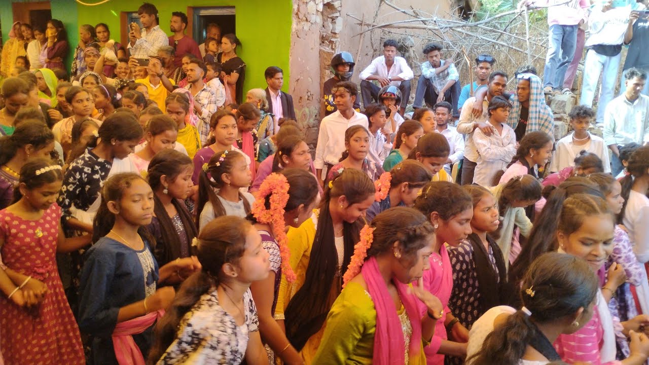 Putillila Resa Jisun // Rugeising Baijhal Tudum band party Group  //  At- Tojar #shreesant99 📸