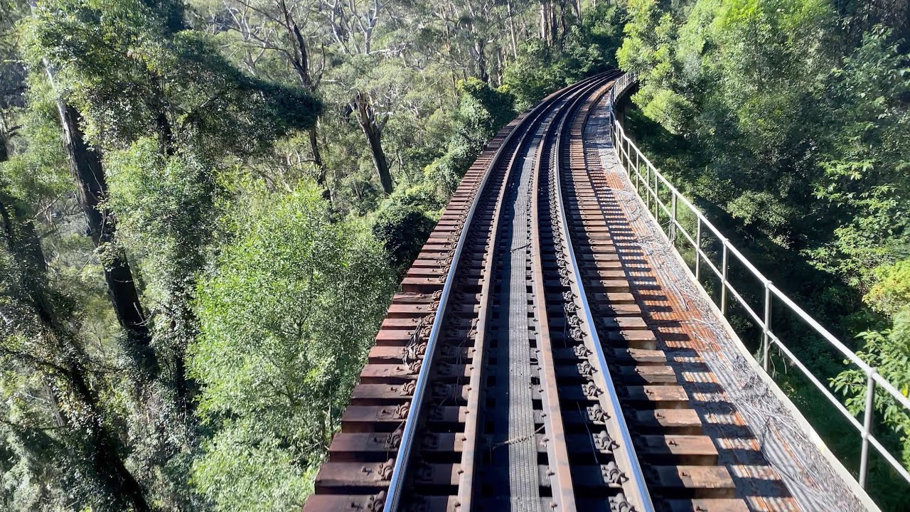 Unanderra to Robertson Train Rear View with Commentary - East Coast Heritage Rail - Cockatoo Run
