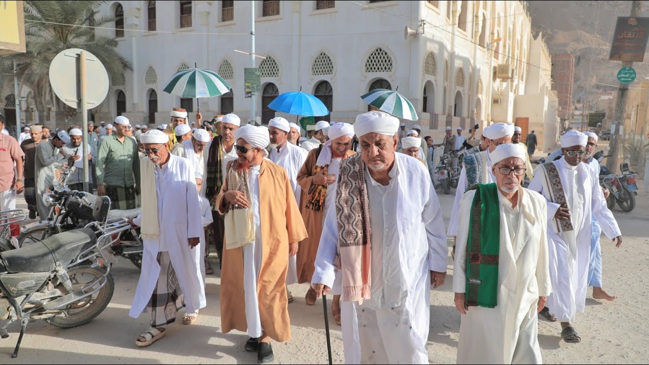 من الزواج الجماعي الثالث-لأبناء الإمام المهاجر-بمدينة تريم الغناء-بارك الله لهم وبارك عليهم