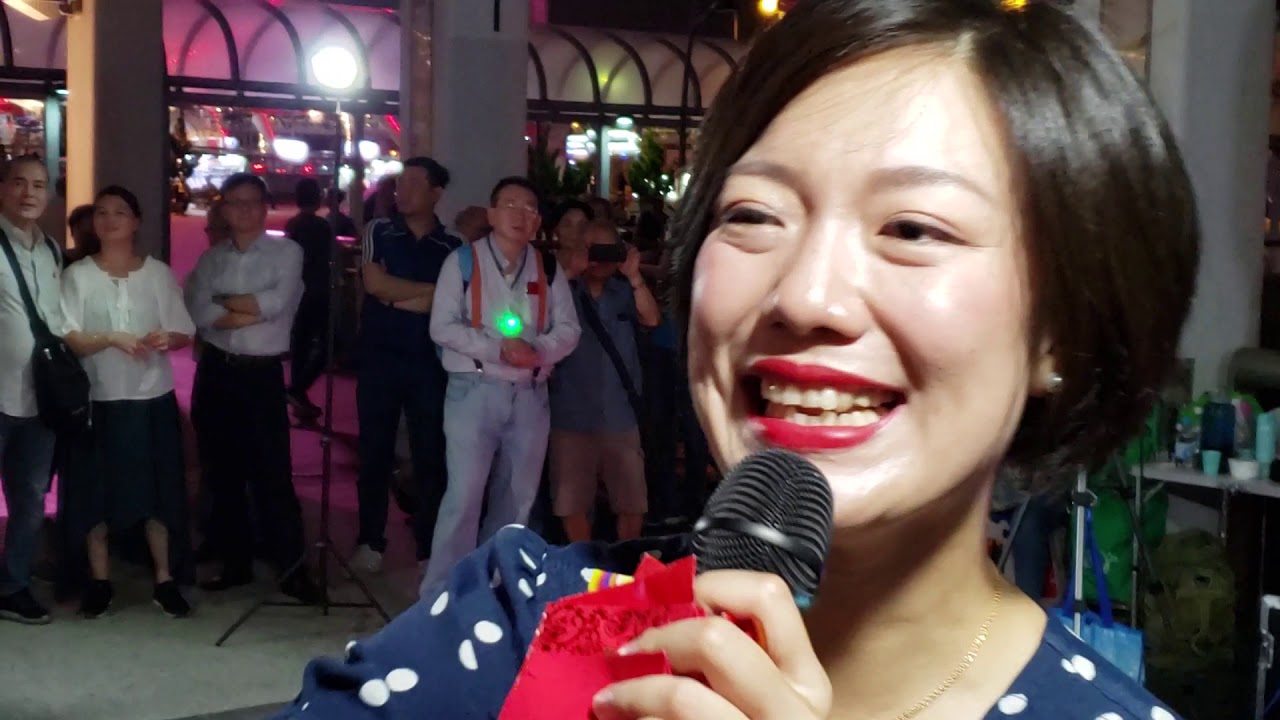 19/05/16(20：24)  天與地(粤)&用心良苦(國) + 喜歡你 + 我曾用心愛著你 香港旺角小龍女 龍婷 @中環10號碼頭 Stacey  Long