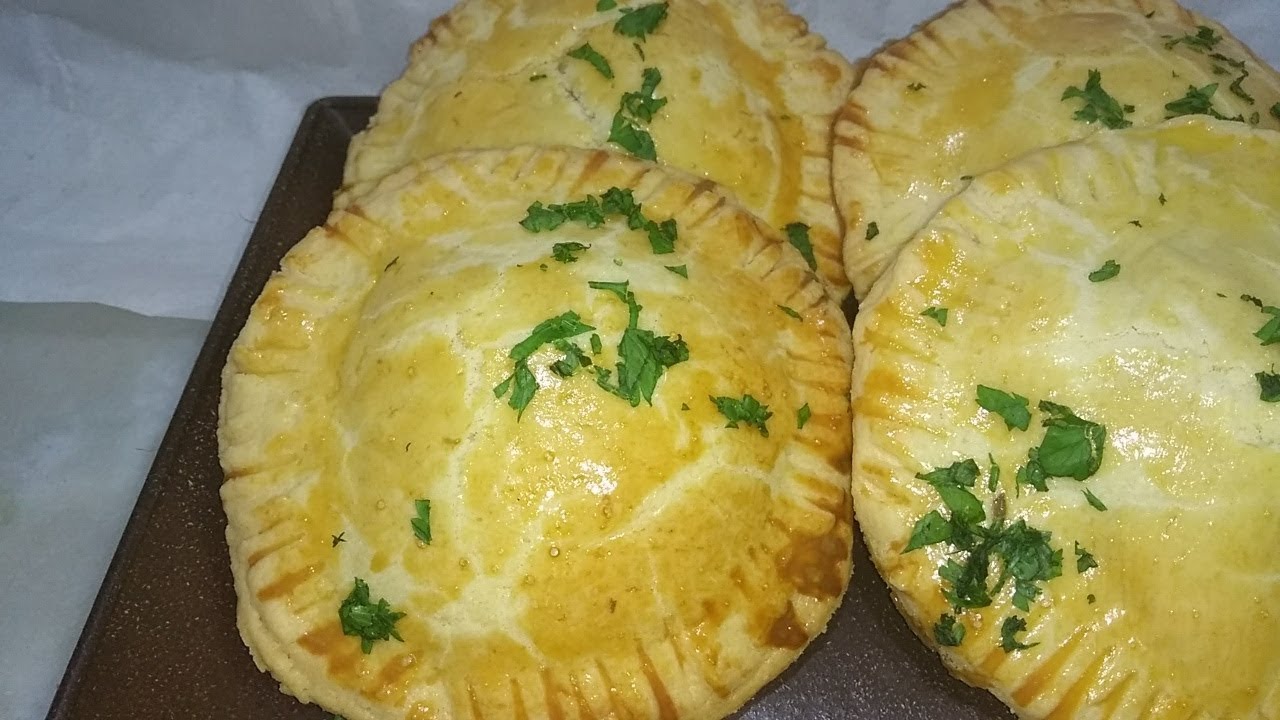 APRENDA A FAZER MASSA DE PASTEL DE FORNO COM REQUEIJÃO DELICIOSA