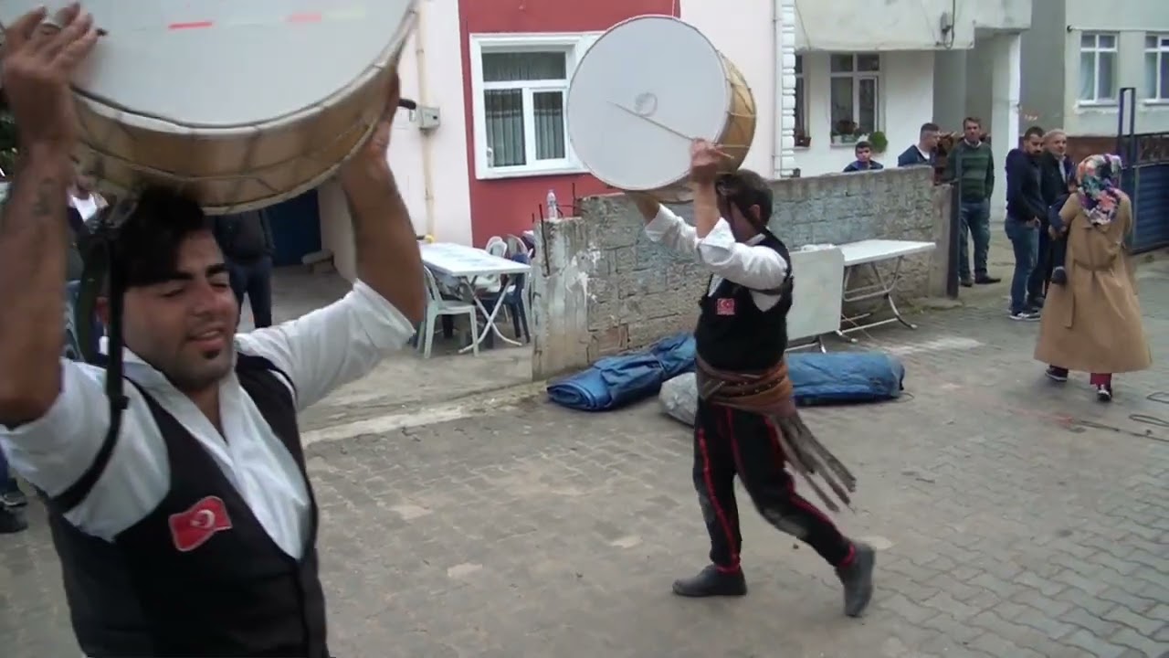 Vezirköprü davul zurna ekibinden güzel bi gosteri