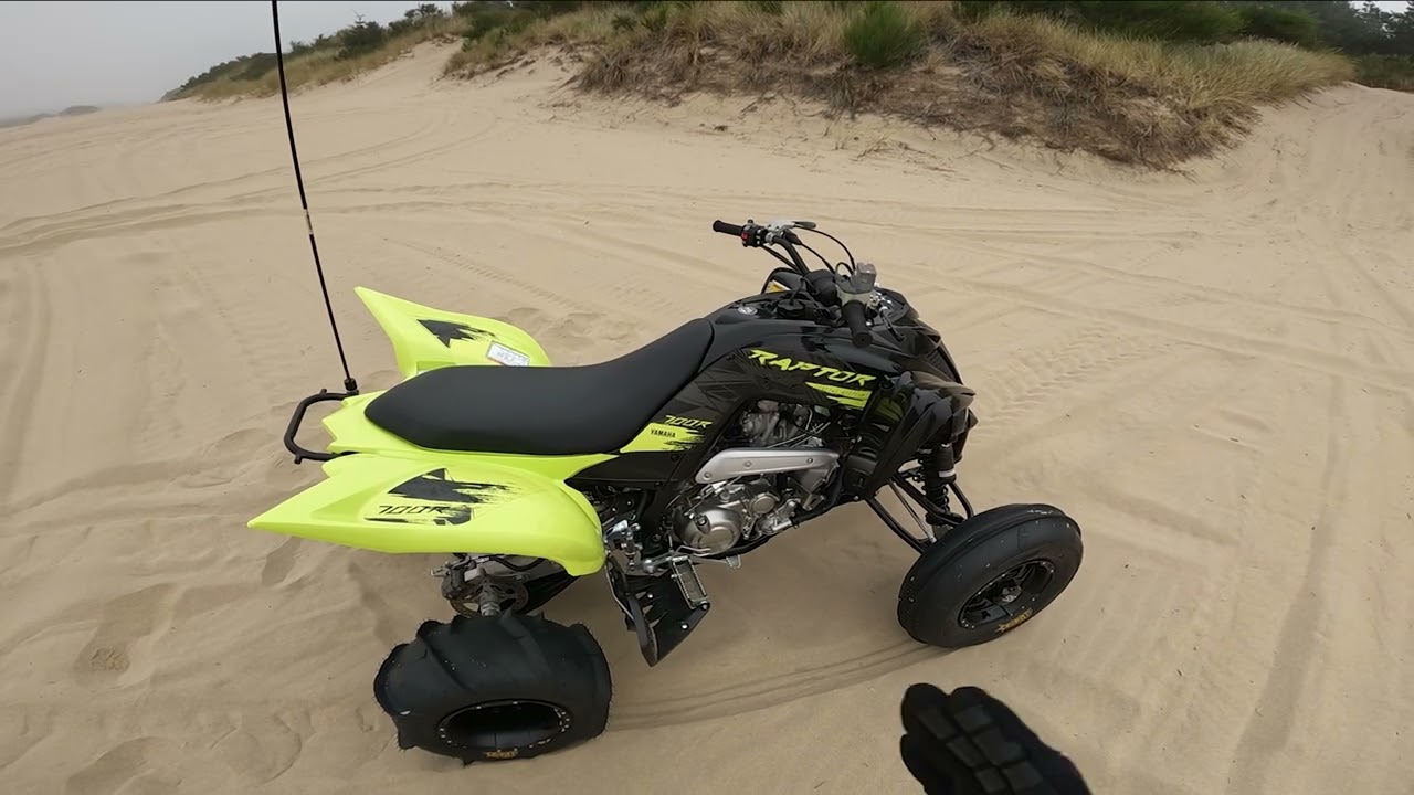 Обзор и поездка на Raptor 700R 2021 года с Big 3 и Hot Cam Stage 3. Ссылка в описании.