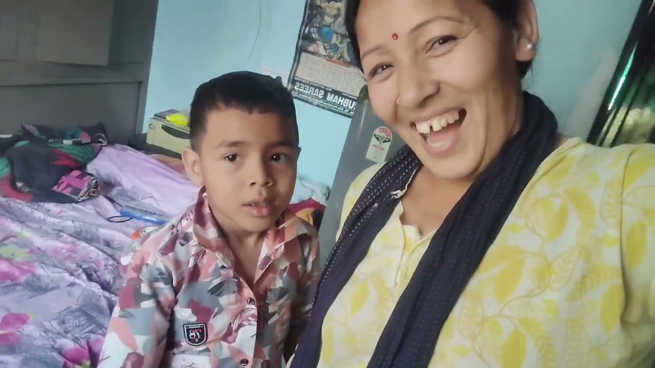Aaj mere bacchon Ne Holi ke Samman ki kharidari Karen market se