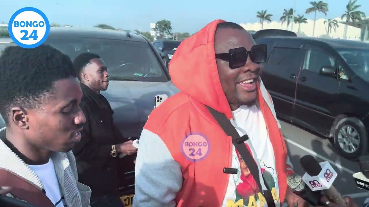 UTACHEKA MANENO YA BABA LEVO BAADA YA HARMONIZE KUPIGA PICHA MAGARI YA DIAMOND