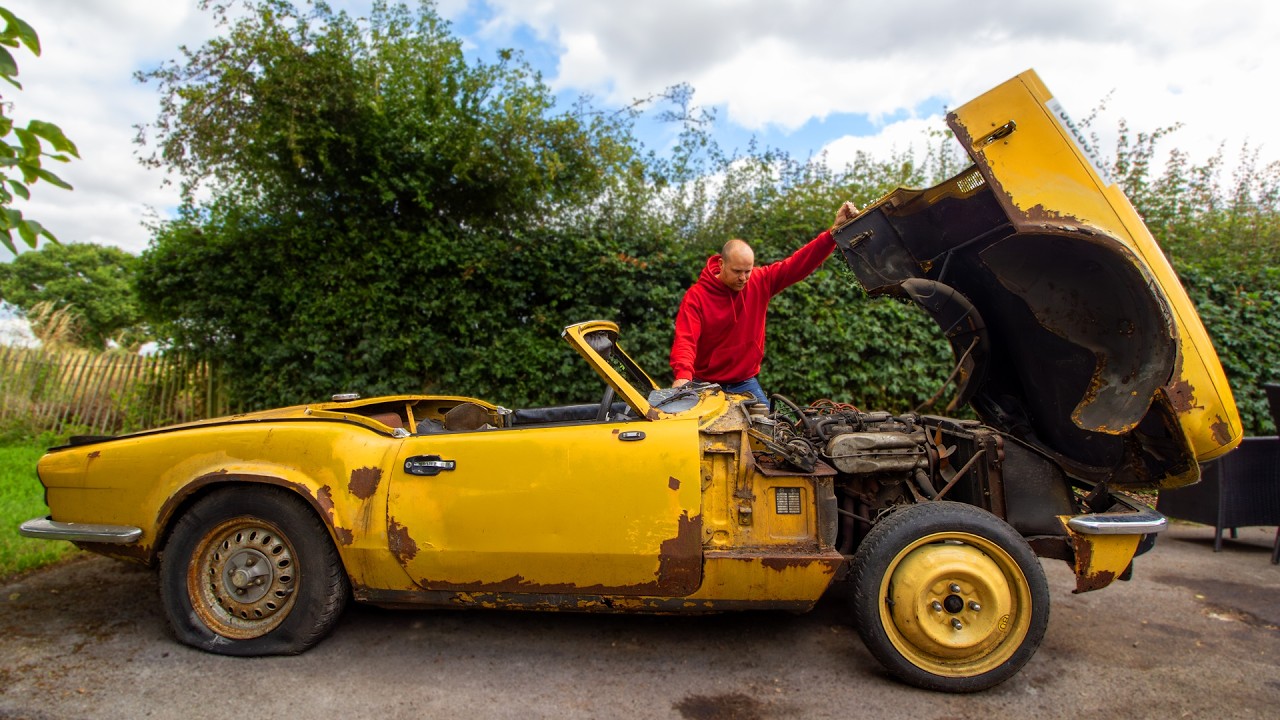 ABANDONED 1978 Triumph Spitfire sitting for years. Will it run?