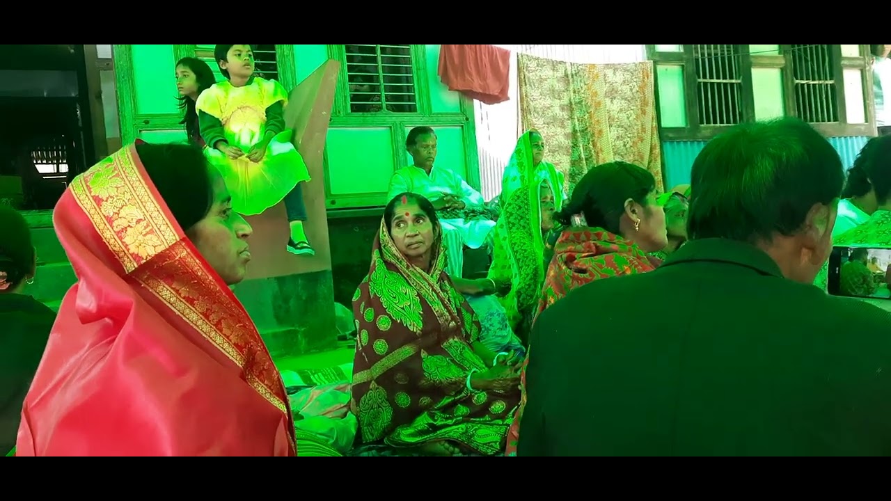 রামায়ণ গান পরিবেশনা 