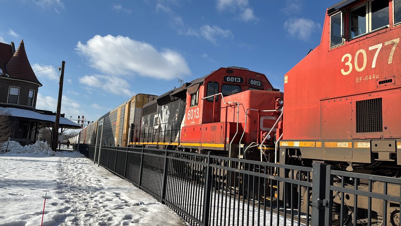 CN SD40-2Q with North America emblem
