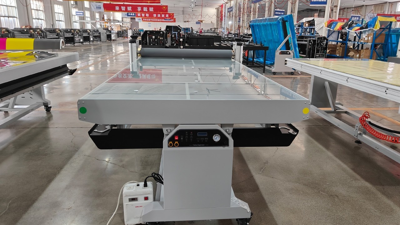 LeFu LF1325-B4 4*8ft 148F Warm and Cold Flatbed Laminator