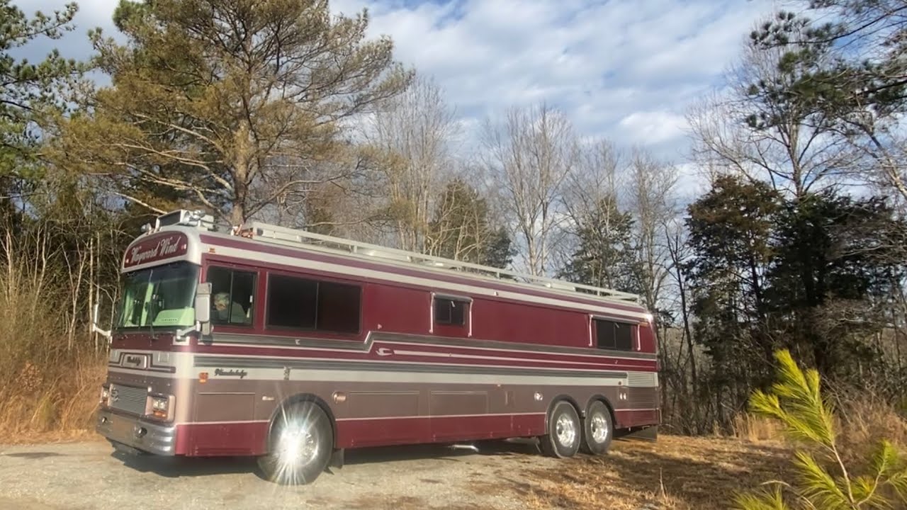 Detroit Diesel 8v92TA Wanderlodge hill climb with towed.  4104 update & more