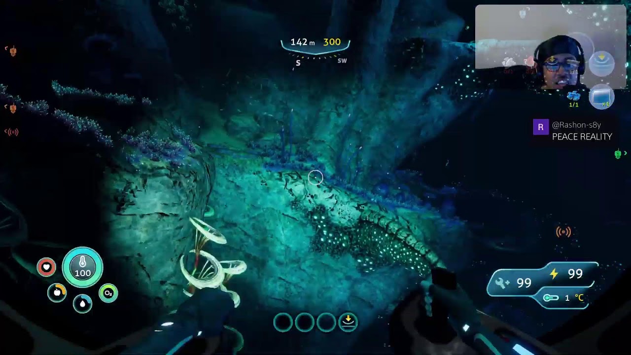 Playing Subnautica Below Zero