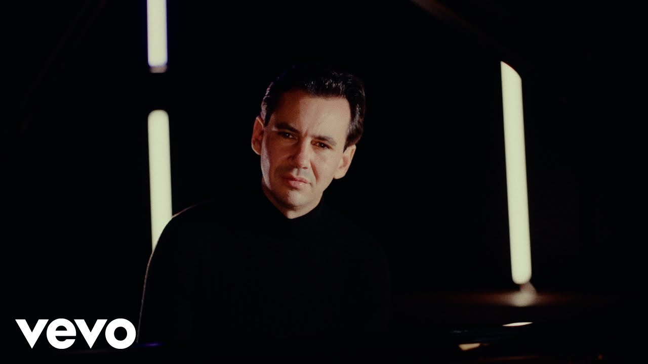 Martin Stadtfeld - Bach Piano Meditation (Air/Minuet 2/Minuet 1)