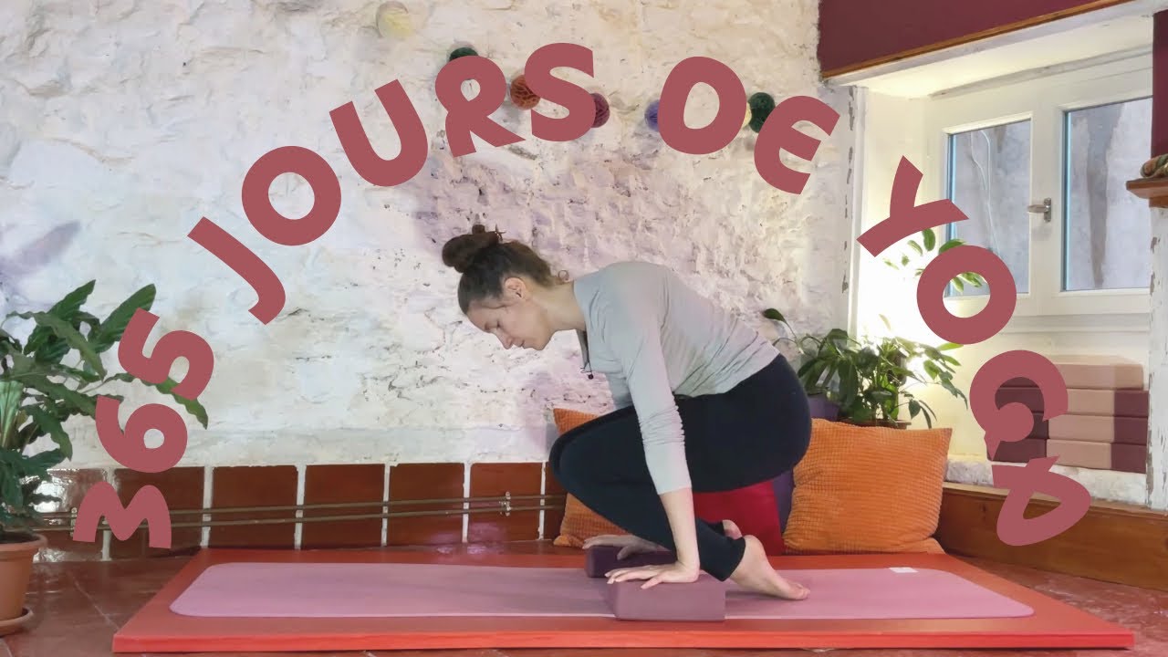 La 300e !!! 🥳 Initiation aux équilibres & inversions 🤸 | S01E300 | 365 Jours de Yoga avec Marie 🧘