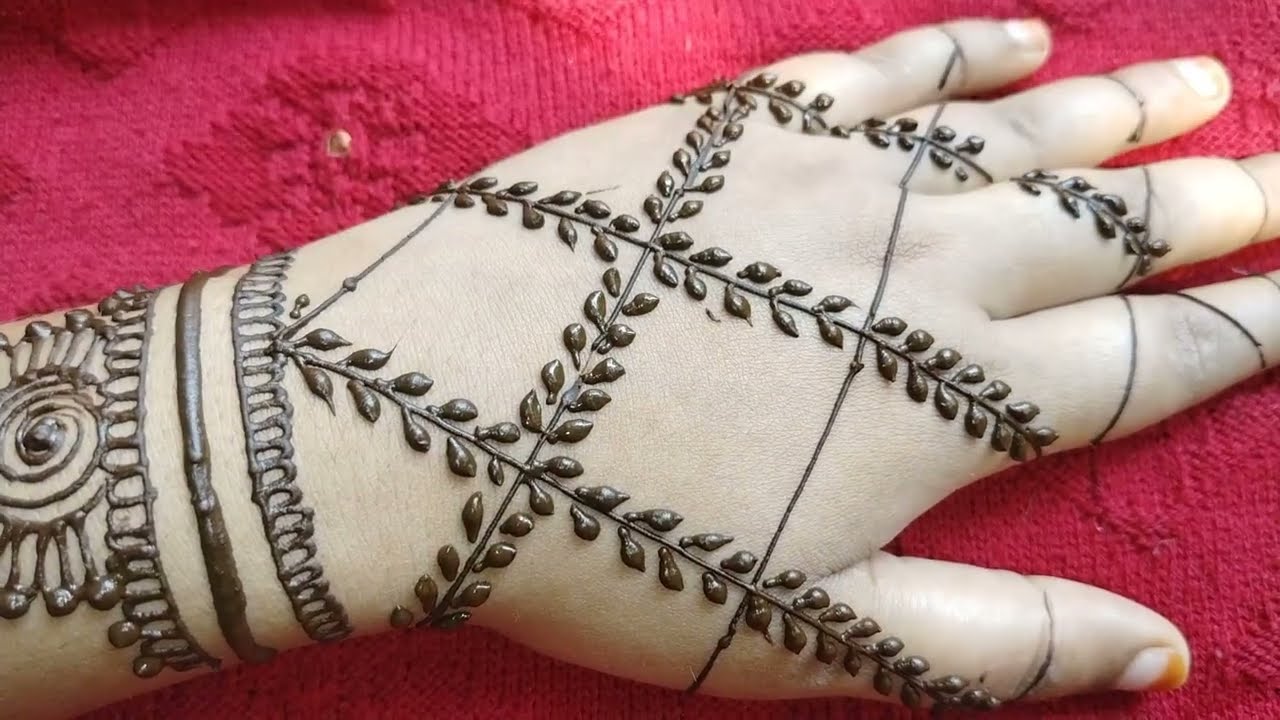 Simple back hand mehndi design  beutiful mehndi design @heenabyshana 