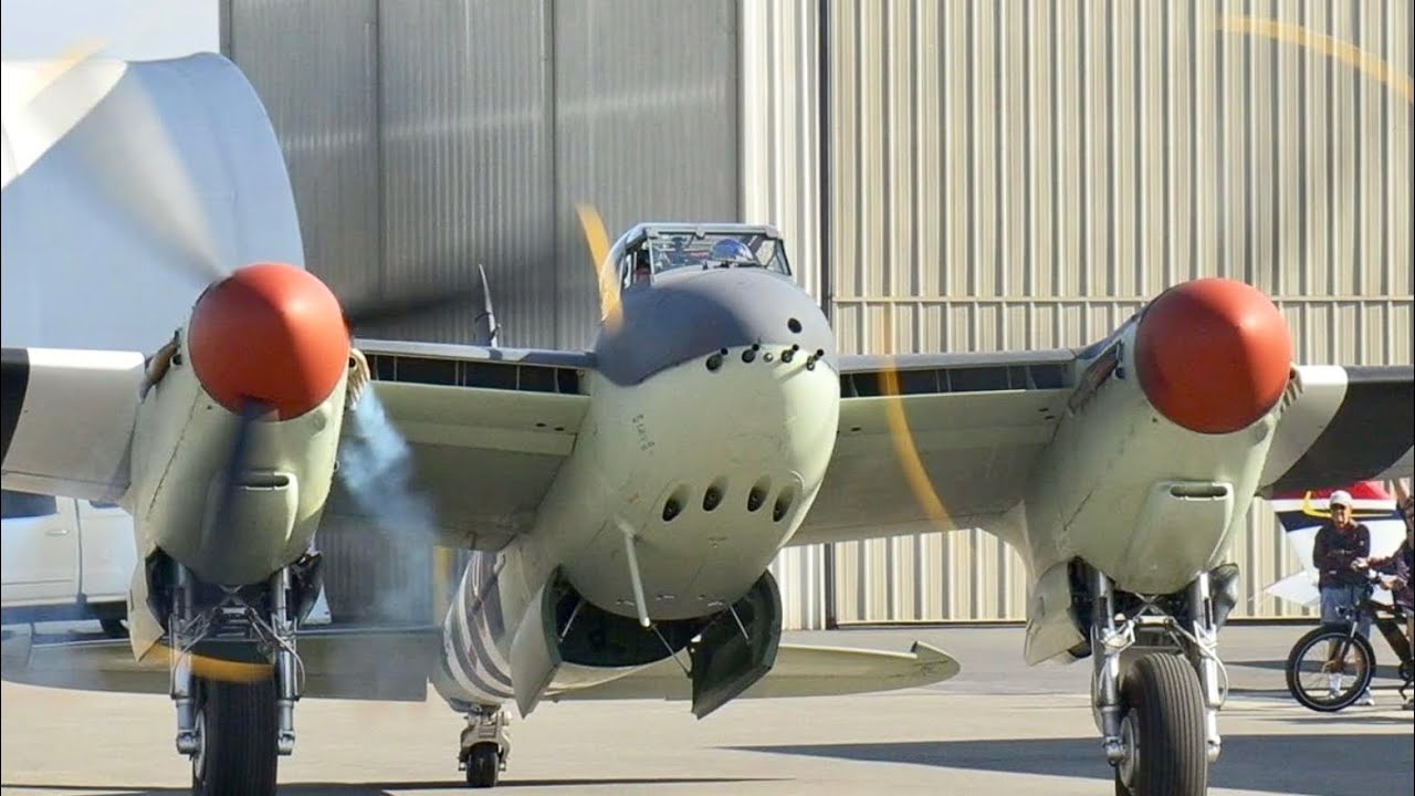 DH.98 MOSQUITO Engine Start Up, Flybys & Engine Shut Down
