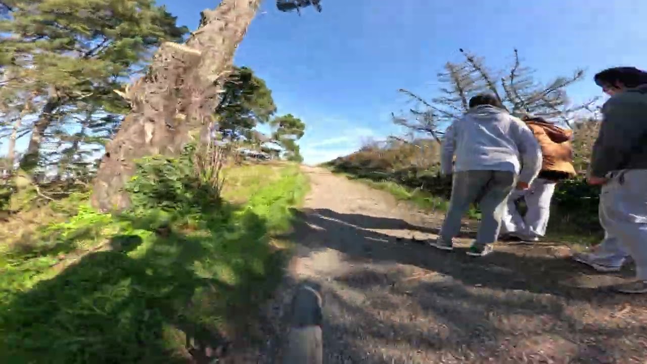 Biking San Bruno Mountain: middle of Saddle Loop