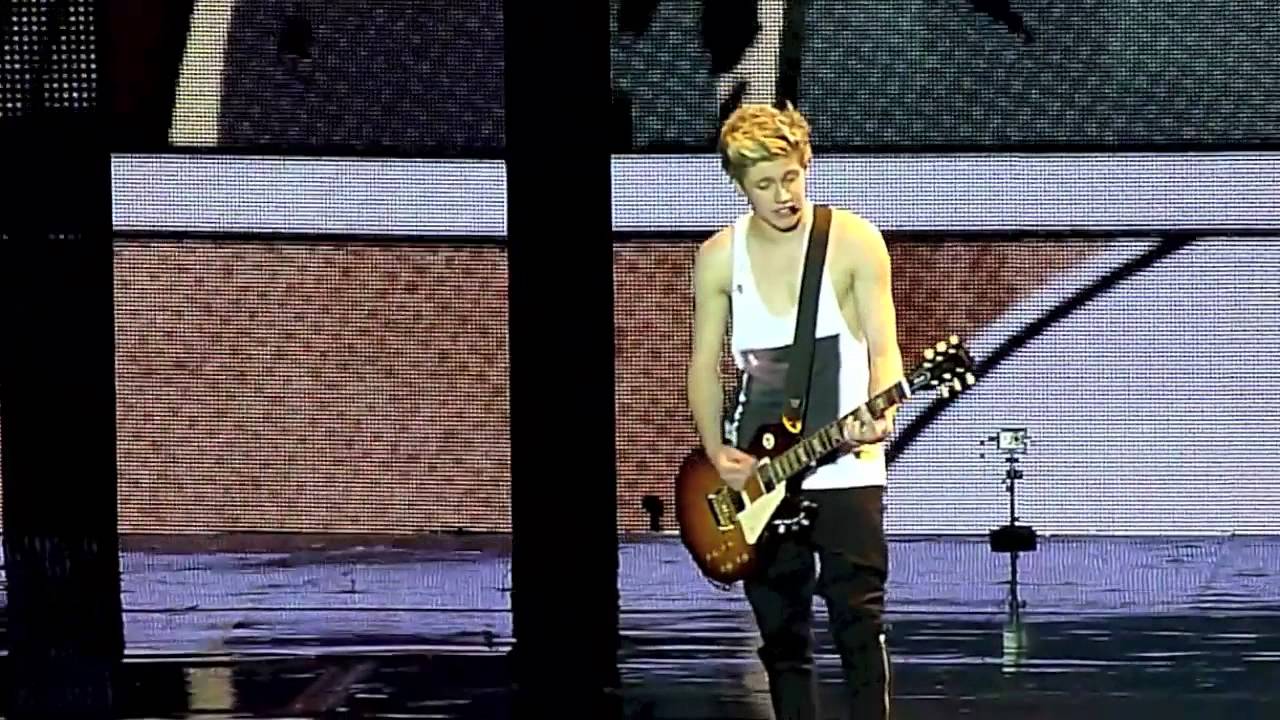 One Direction, Teenage Dirtbag, O2 Dublin 05 03 2013  HD