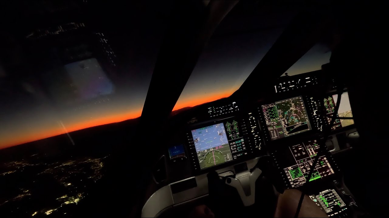 Pilatus PC-24 | Pre Dawn Flight to New Orleans | Single Pilot Full Flight
