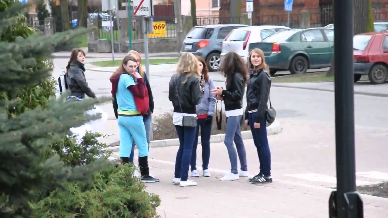 Flashmob Kwidzyn [HD] | [720p] - Bitwa na poduszki