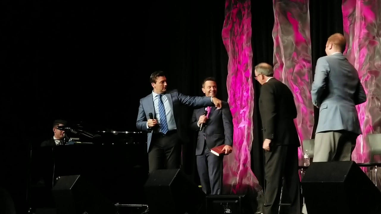 Legacy Five having a little fun and humor with pianist JT / it is well with my soul