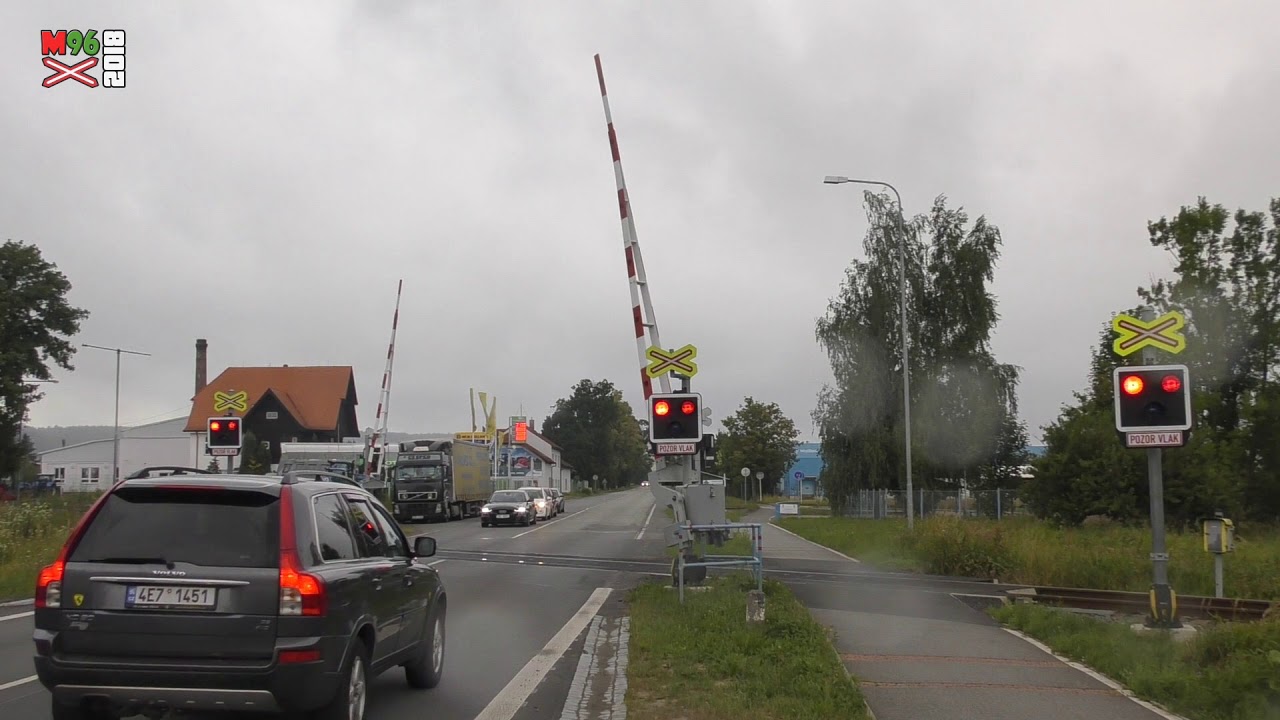 Železniční přejezd Svitavy zastávka [P6843] - 23.6.2018 / Czech railroad crossing