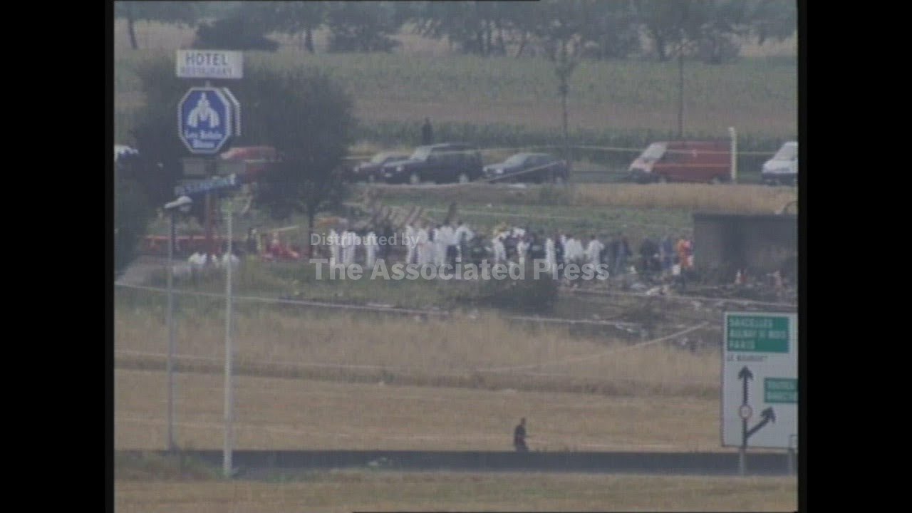 FRANCE: CONCORDE CRASH CHURCH SERVICES