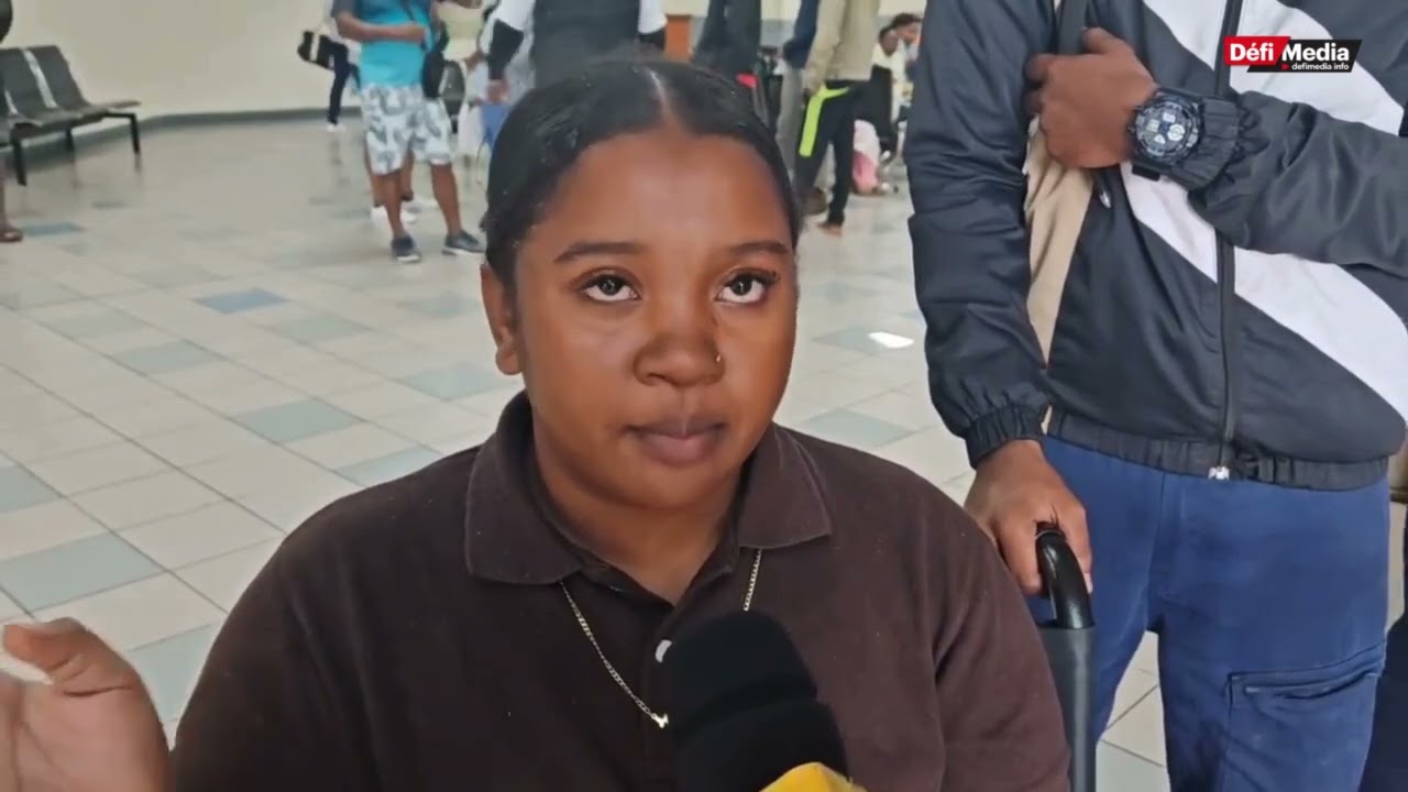 Cascavelle :  « Sofer-la inn kit nou koum samem dan bis-la, linn ale », confie une passagère