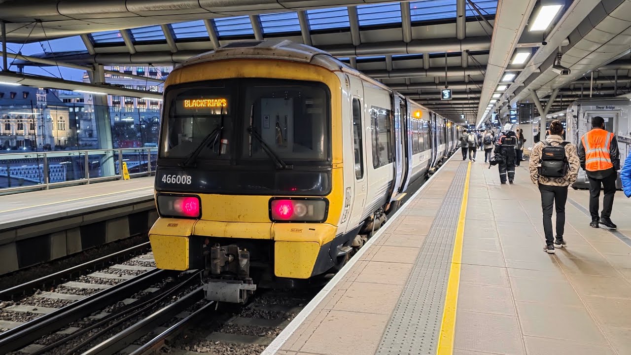 Southeastern 466008 (1D83) Beckenham Junction - London Blackfriars 