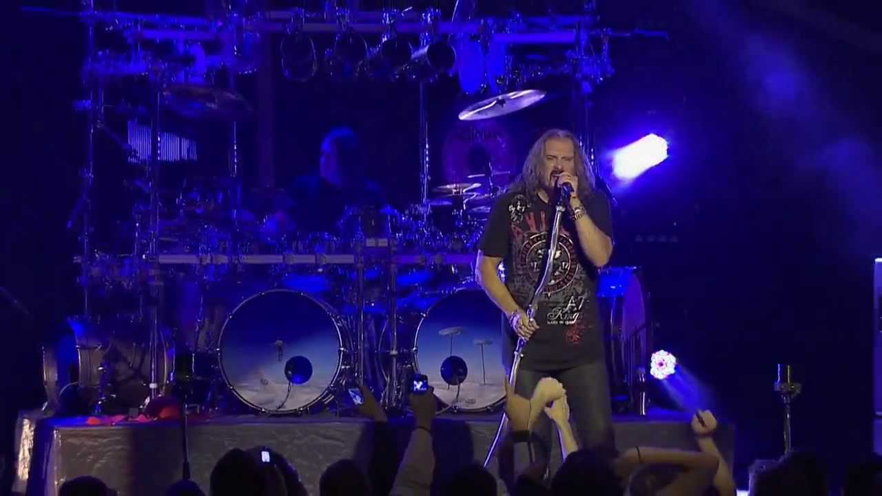 Dream Theater - Pull Me Under (Live At Luna Park)
