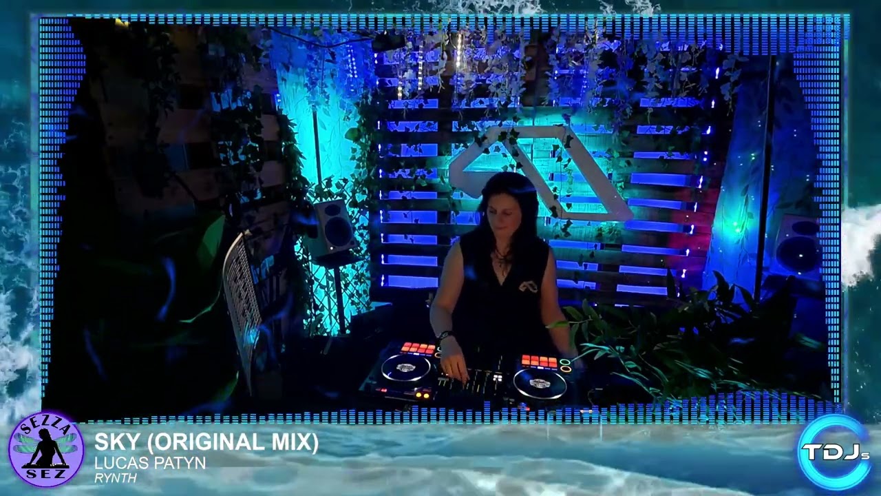 Melodic Waves Episode 11 - Deep Deep House Tunes