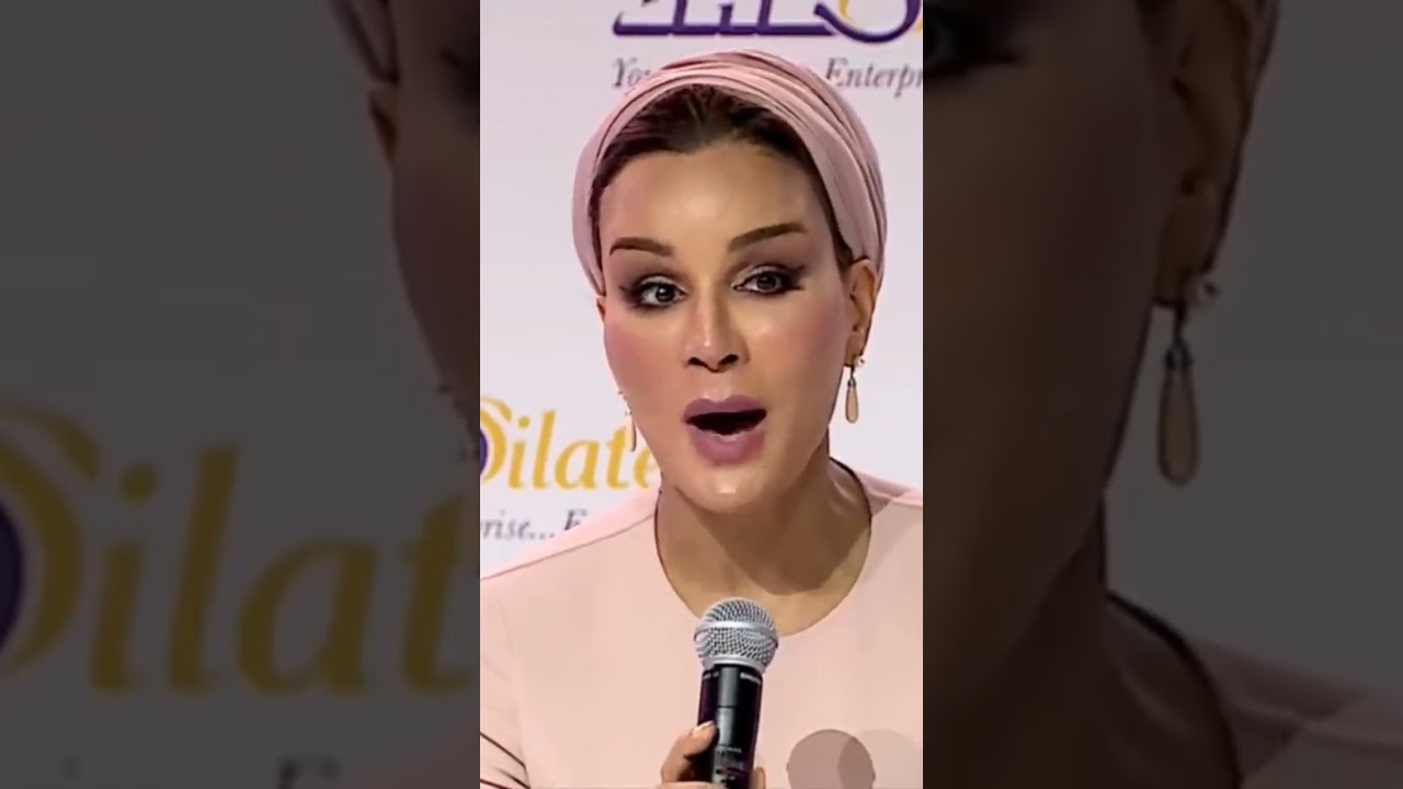The mother of former Amir looks amazing #shorts #looks #qatar