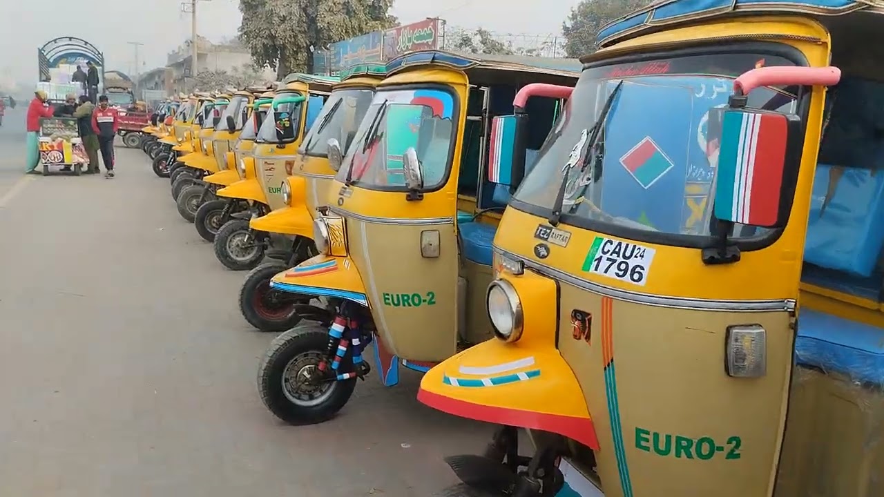 Alimotors CNG rickshaw 03298722417#travelvideo #Rajat Bhatt#duet#whowillbemylifepartnerta  