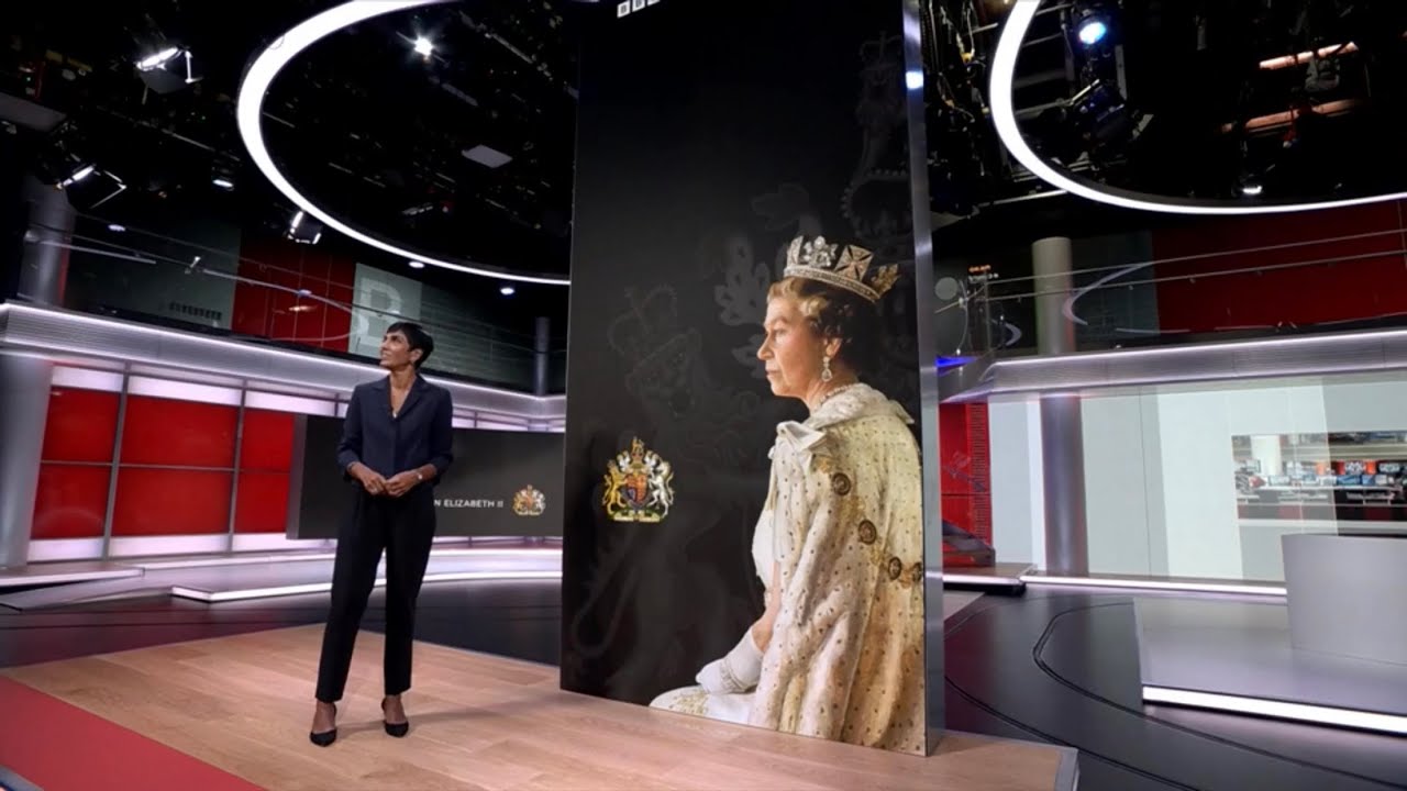 BBC News Blooper - News Channel cuts to studio for weekend news far too early (10 September 2022)