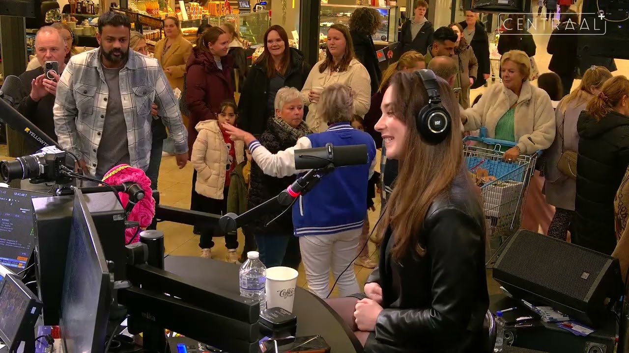 Lisa Rose kwam langs in de studio en gaf een mooi optreden