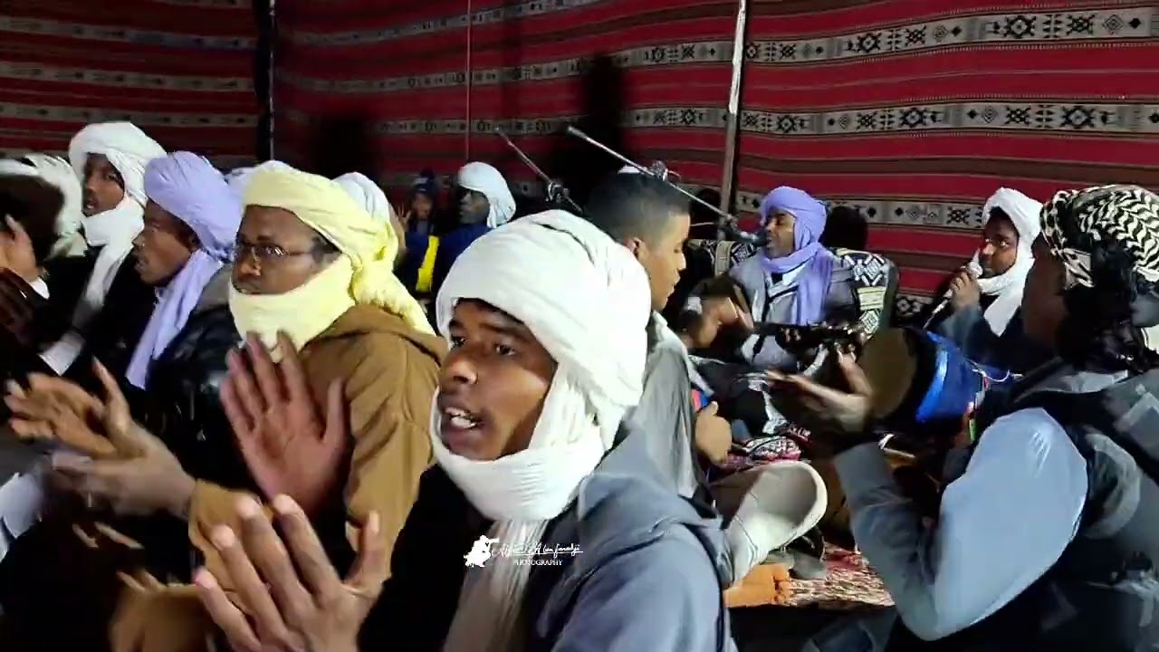 بسم الله الرحمن الرحيم إيقاعات الصحراء | عرض مميز لفرقة الطبل الرشوق الصحراوي #شلالي 