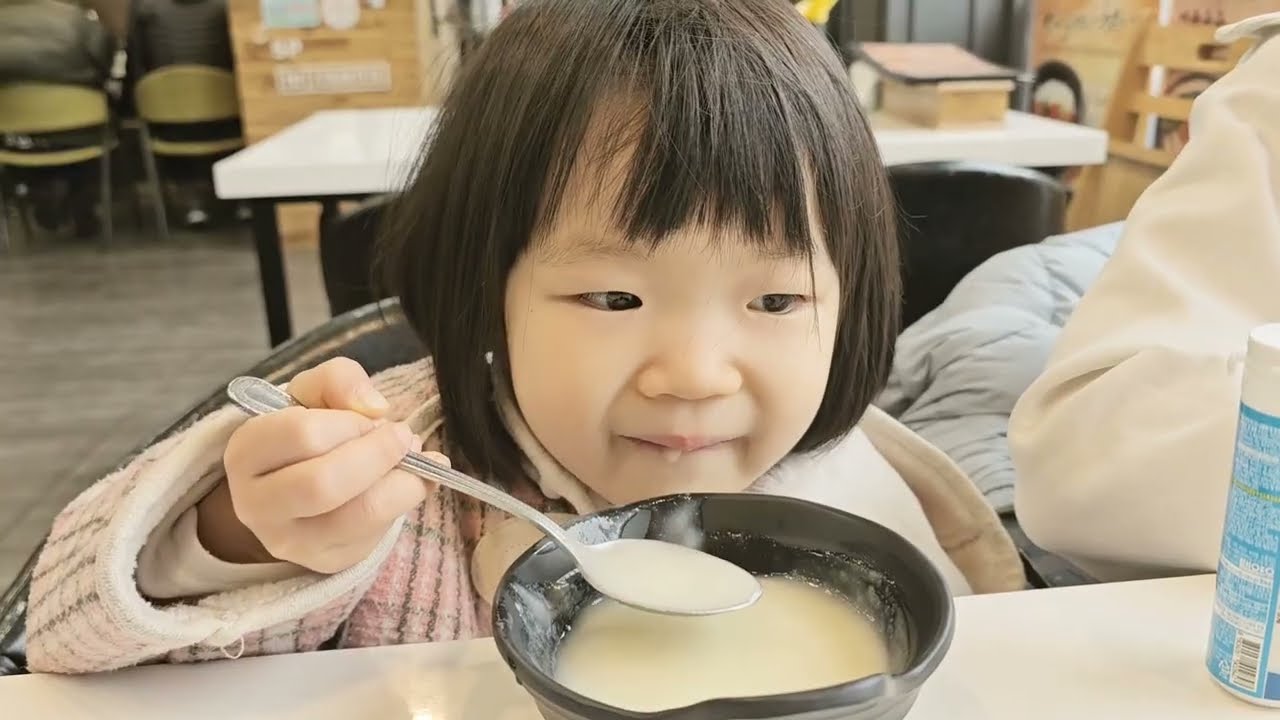 귀여운 린이 먹방 ㅋㅋㅋㅋㅋ