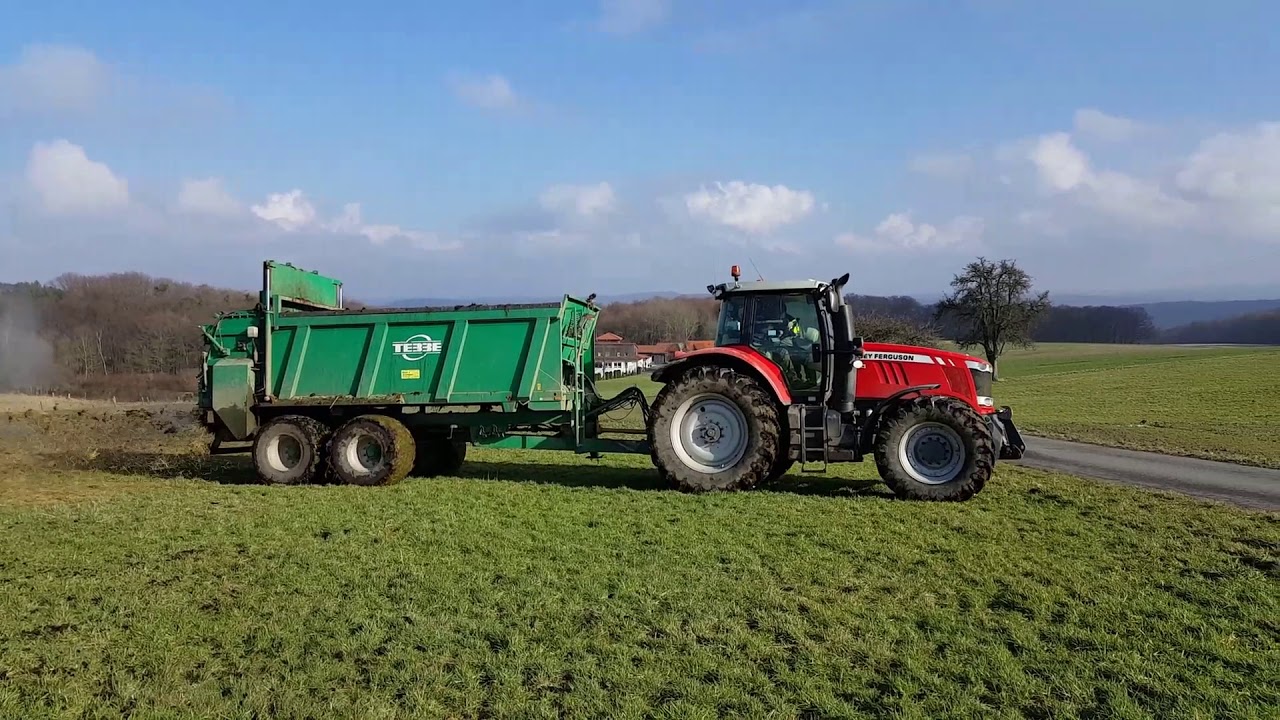 Mist Streuen 2018 mit Massey Ferguson 7624 und Tebbe HS 160