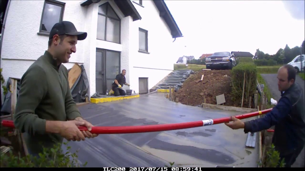 ML BAU Herstellung Bodenplatte mit Stempelbeton