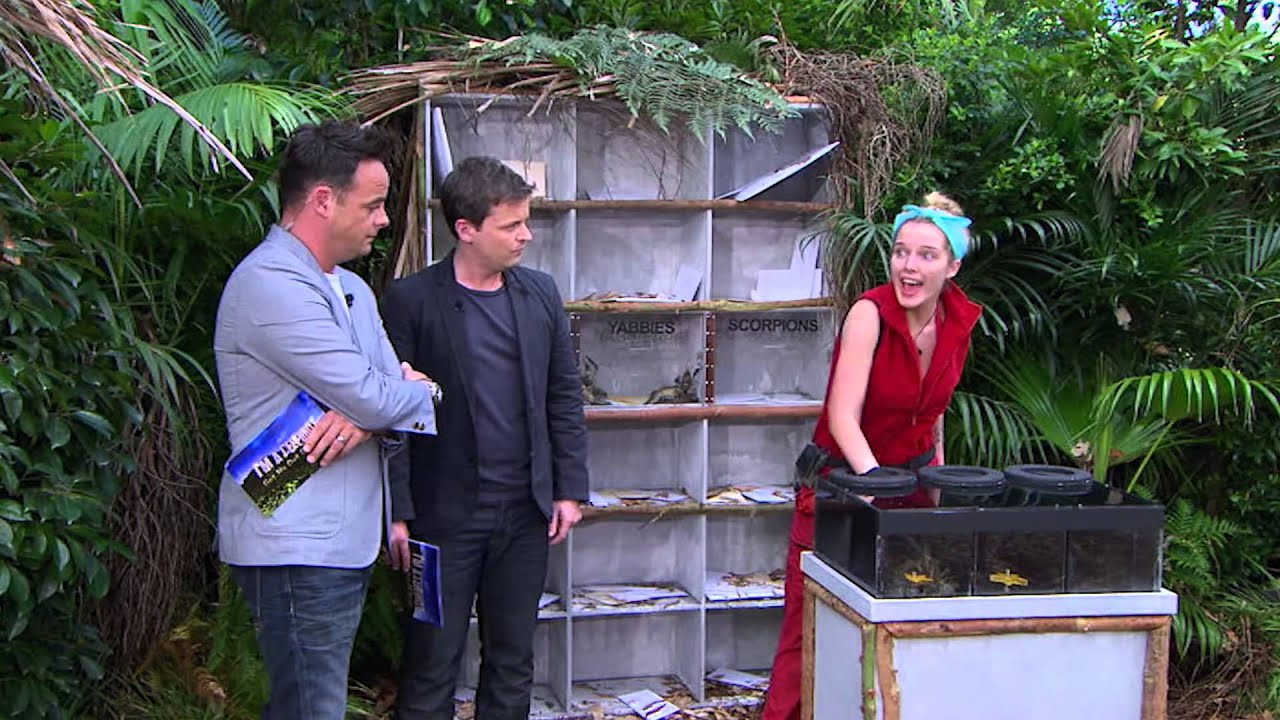 The Celebs Help Helen With The Trial - I'm A Celebrity Get Me Out Of Here