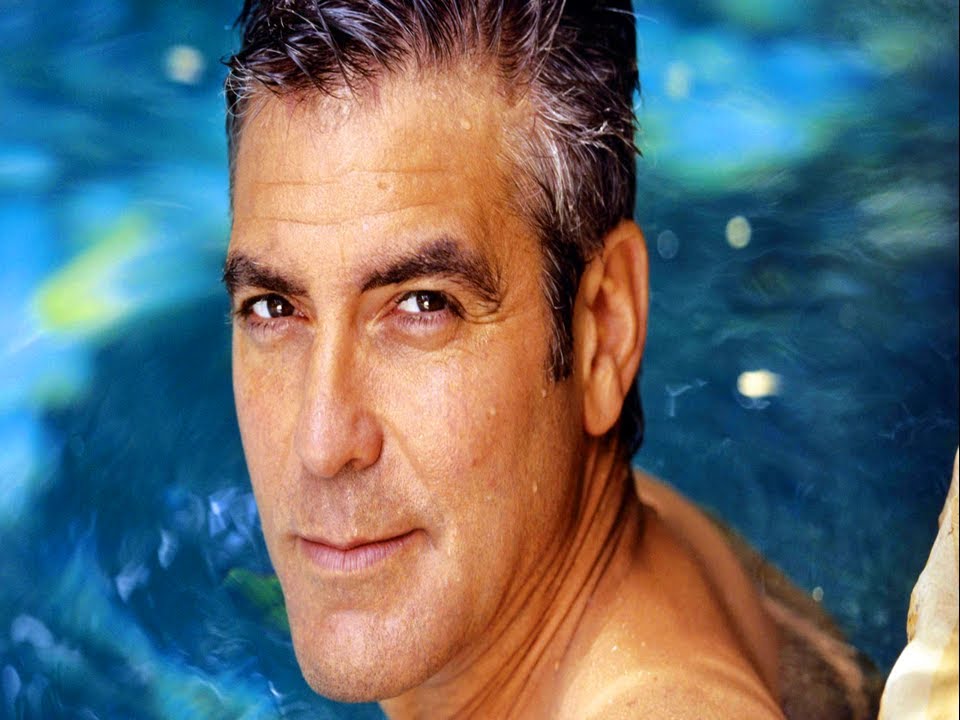 Going Gray Before 30 (Beauty & Grooming Guru)