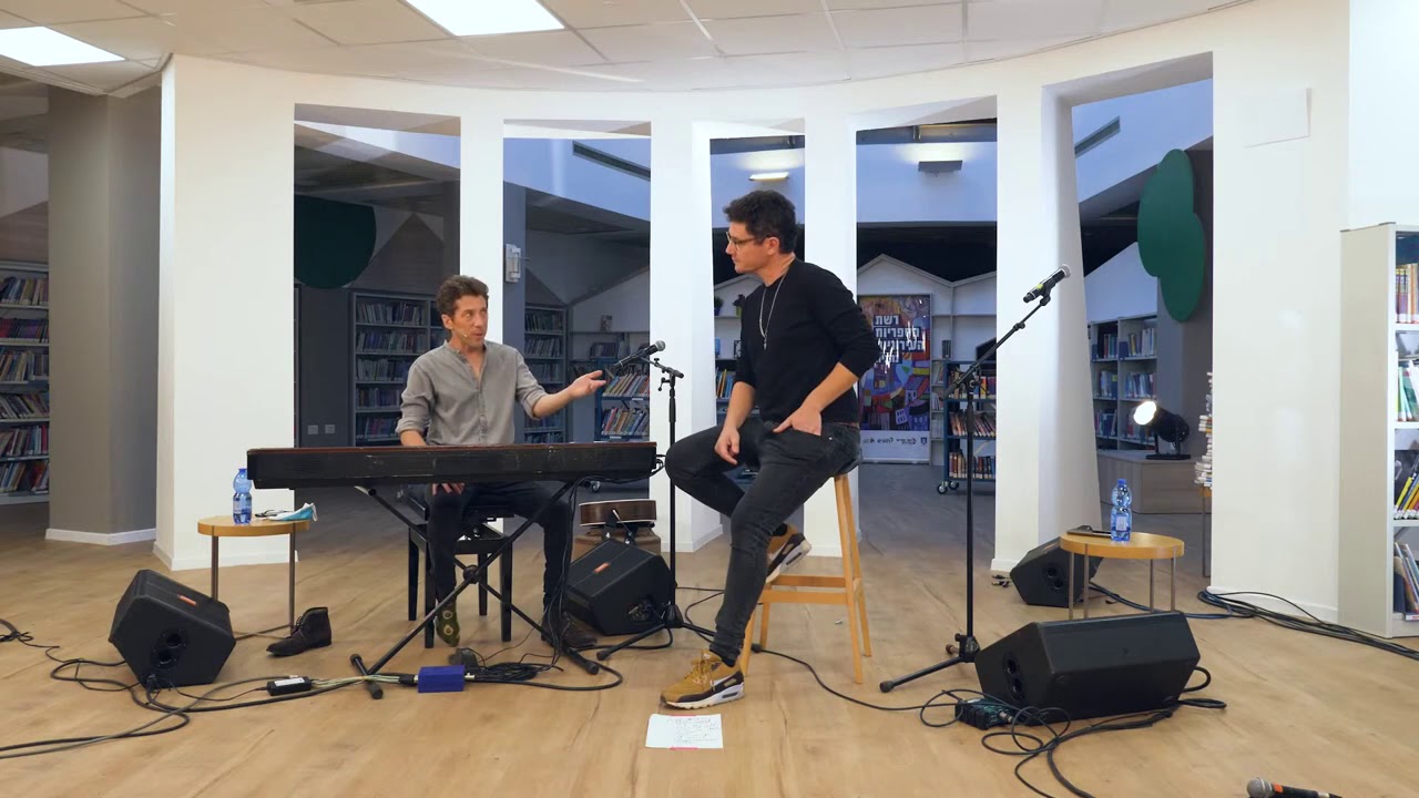 גרייניק ואלתרמן בביצוע לשיר של התכנית ״פלטפוס״