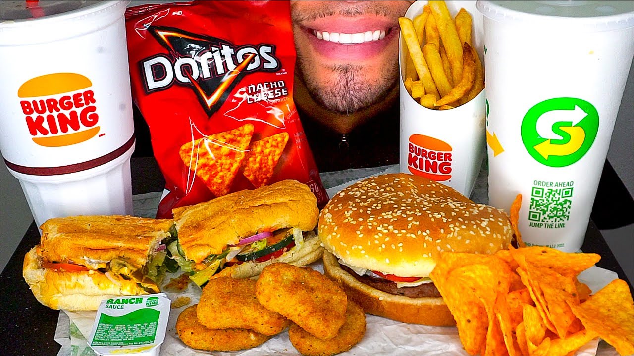 BURGER KING VS SUBWAY FAST FOOD CHALLENGE WHOPPER CHEESEBURGER JERRY MUKBAN EATING BIG BITES SOUNDS