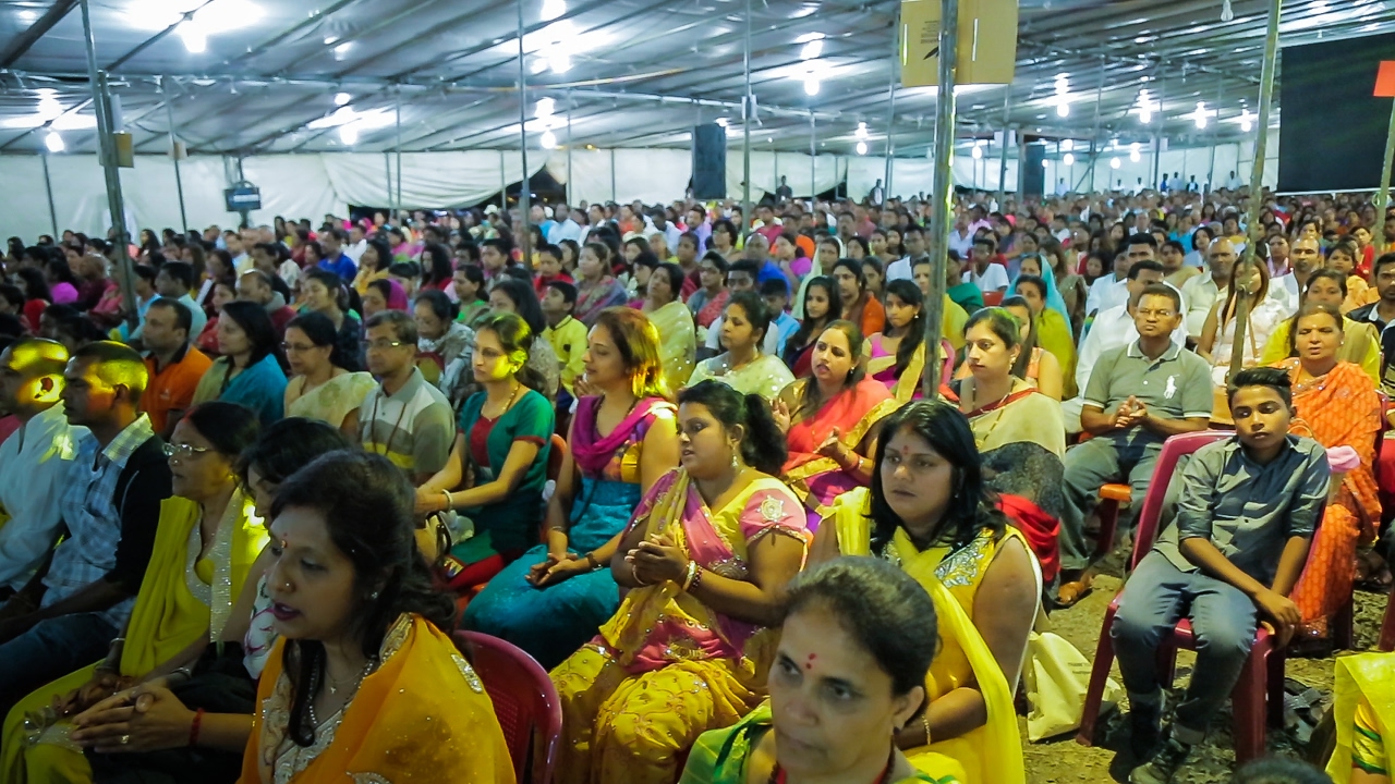 Sai Baba special 'bhajan' dedicated to all mothers who have given birth to 'Avatars'